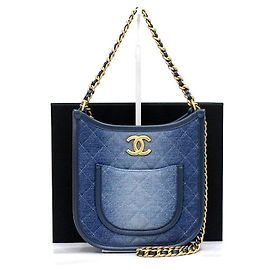Chanel Borsa Hobo Shablin Denim con catena CC dorata, tote e borsa a tracolla