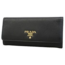 Portafoglio lungo Prada in pelle nera