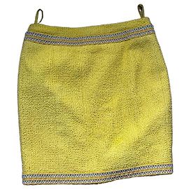 Falda recta Chanel amarilla
