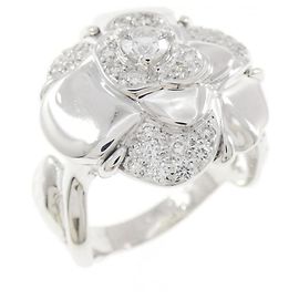 Chanel Camellia Ring in White Gold and Diamond