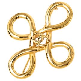 Broche Chanel Coco Mark chapado en oro