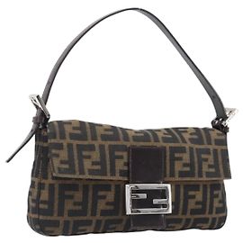 FENDI Zucca Canvas Mamma Baguette Schultertasche Braun Silber Auth 199489V