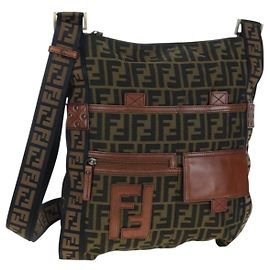 Borsa a tracolla FENDI Zucca Canvas Marrone Nero Auth 199194V