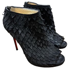 Christian Louboutin Stivaletti peep-toe camoscio nero