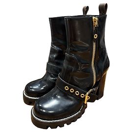 Stivaletti Louis Vuitton Star Trail Black in pelle verniciata