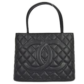 Bolso Chanel Medallion Tote de piel Caviar acolchada
