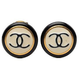 Orecchini a clip rotondi Chanel CC neri placcati oro e smalto