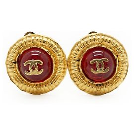 Chanel Vintage Gold Metal Red Gripoix CC Runde Clip-on Ohrringe