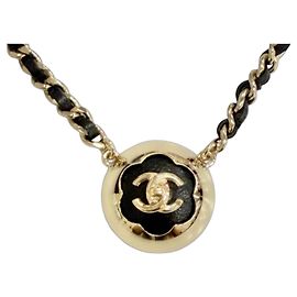 Chanel B25A Leder Coco Mark Camellia Halskette