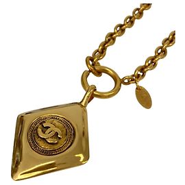 Collana a catena Chanel Coco Mark motivo diamante