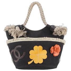 Borsa Tote Chanel in rete e corda con Camelia