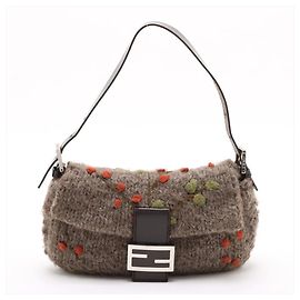 Fendi Mamma Baguette Schultertasche aus Leder