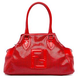 Fendi Etniko Du Jour Handtasche aus rotem perforiertem Lackleder