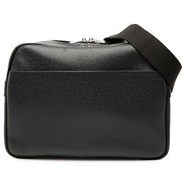Louis Vuitton Black Taiga Reporter PM