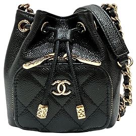 Chanel Matelassé Schultertasche aus Kaviarleder