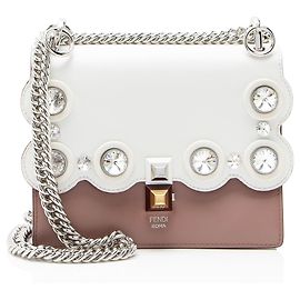 Borsa a spalla Kan I Small in pelle di vitello con borchie di cristallo Fendi