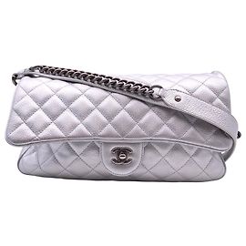 Borsa a tracolla in pelle Chanel Timeless/Classique