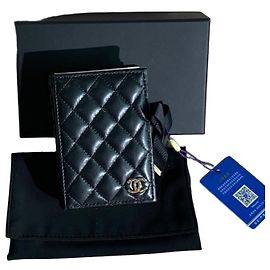 Chanel Classic gestepptes Kartenetui aus Lammleder Schwarz