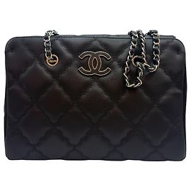 Chanel Bolsa de Ombro Season Lambskin Hampton Stitch Preta