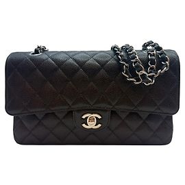 Chanel Borsa a tracolla Classic Medium Flap in Caviar Argento