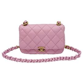 Chanel Mini-Kettentasche gesteppt aus rosa Lammleder