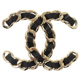 Chanel Coco Mark Brosche mit Kettenmotiv