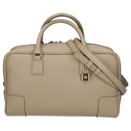 Bolsa Loewe em pele de vitelo verde