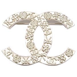 Chanel Multi-Icon Coco Mark Brosche