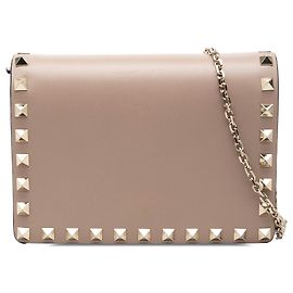 Bolsa de corrente Rockstud em couro rosa Valentino
