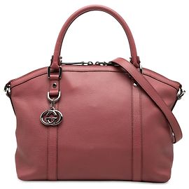 Borsa Dome Gucci in pelle di vitello rosa taglia Medium con ciondolo GG
