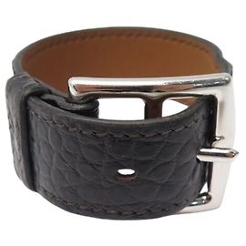 Hermès BRACELETE HERMES MANCHETTE COM FIVELA DE ESTRIBO EM COURO DE CROCODILO ALLIGATOR