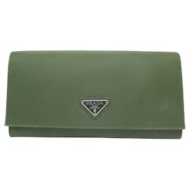 PRADA NYLON-GELDBEUTEL MIT LOGO-PLAKETTE GRÜN KARTENHALTER WALLET