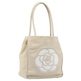 Borsa Tote CHANEL Camelia in Pelle di Agnello Beige Dettagli Dorati CC Auth 199382V