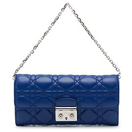 Autre Marque Miss Dior Promenade Wallet on Chain Schultertasche aus Dior blauem Lammleder Cannage