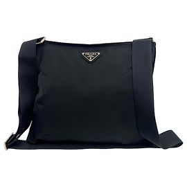 Bolso de hombro de nailon con logotipo triangular de Prada