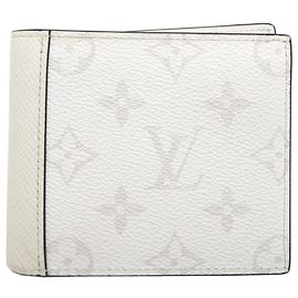Louis Vuitton Portefeuille Marco Bi-fold Wallet