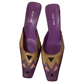 Sergio Rossi Mules in pelle viola e tan