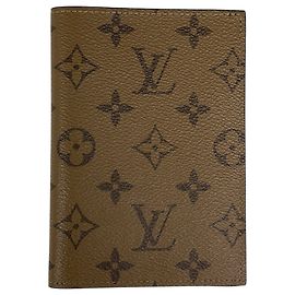 Louis Vuitton Tarjetero Monogram Reverse Marrón