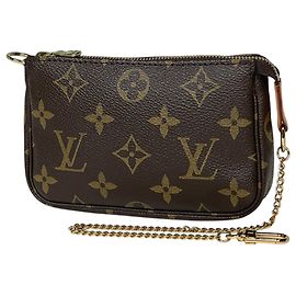 Louis Vuitton Mini Pochette Accessoires