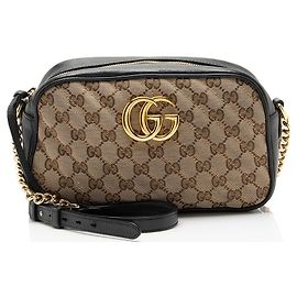 Bolso pequeño GG Marmont de lona GG acolchada Gucci