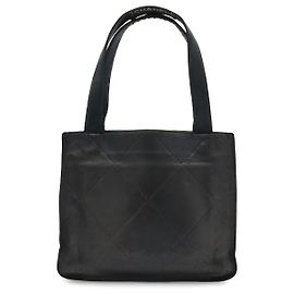 Borsa con etichetta Chanel Boutique