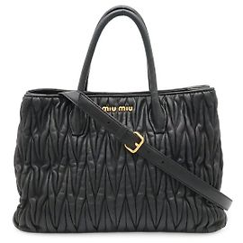 Borsa a sacchetto Miu Miu Matelassé