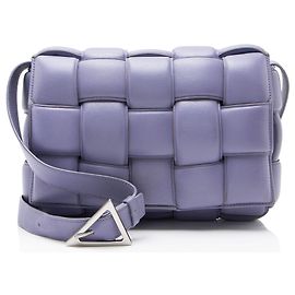 Bolsa Tiracolo Cassette em Couro Acolchoado Bottega Veneta