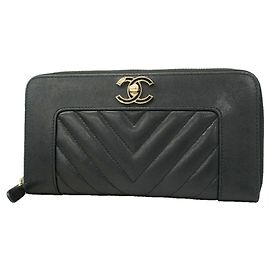 Chanel V-Stitch Langbeutel