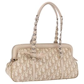 Sac à épaule Christian Dior Romantic Chain en PVC et cuir Beige Argent Auth 202221A