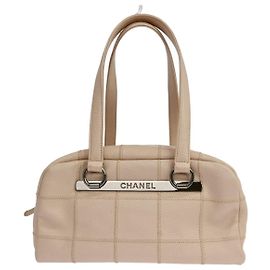 Chanel Square Stitch Quilted Caviar Medium