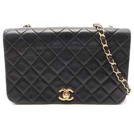 Borsa a tracolla Chanel Matelassé con patta completa