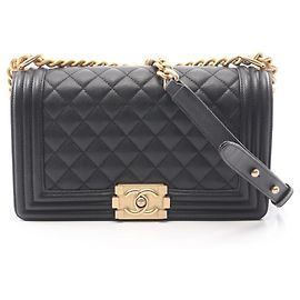 Bolsa de Ombro Chanel Boy em Pele de Vitelo Grão Preta