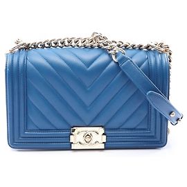 Chanel Boy Chevron V-stitch Schultertasche
