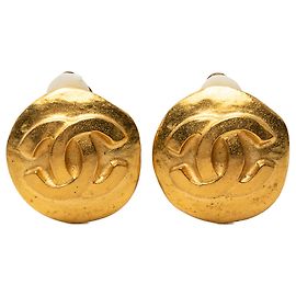 Gold Chanel CC Gold Plated Round Clip On Earrings
